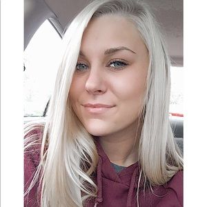 Meet your Posher, Alexus